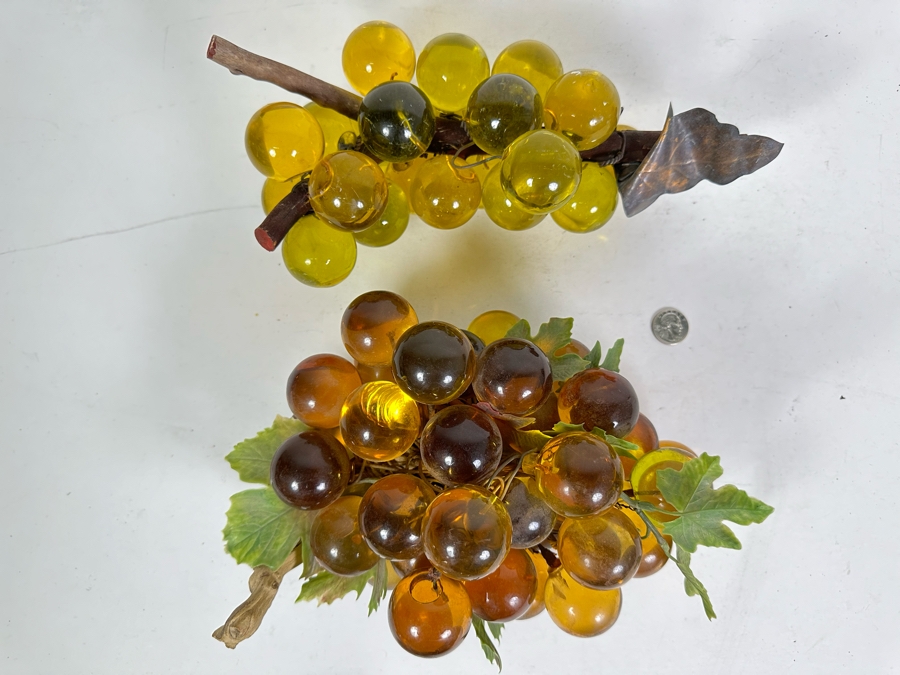Vintage Lucite Amber & Gold Grape Clusters Home Decor 12'W [Photo 2]
