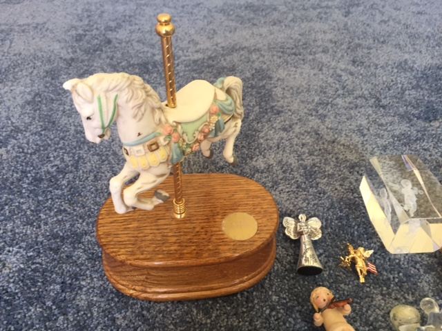 Figurine Lot [Photo 7]