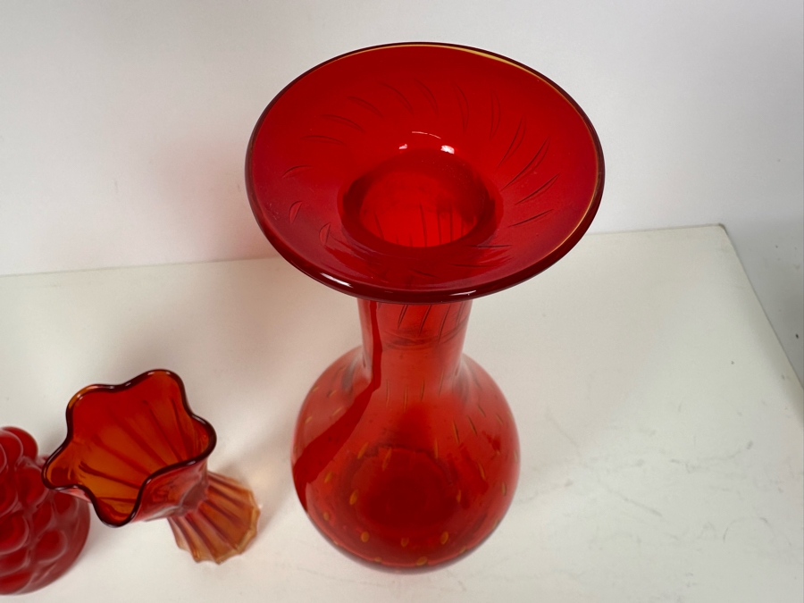Vintage MCM Bubble Glass Vase 11'H (L), Kreiss Corporation Glass Vase Japan 7.5'H (M) And Stunning Red Bubble Art Glass Vase 13.5'H (R) Red [Photo 3]