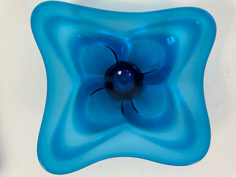 Vintage Blue Art Glass Bowl 11.5'W X 10'D X 2.5'H [Photo 3]