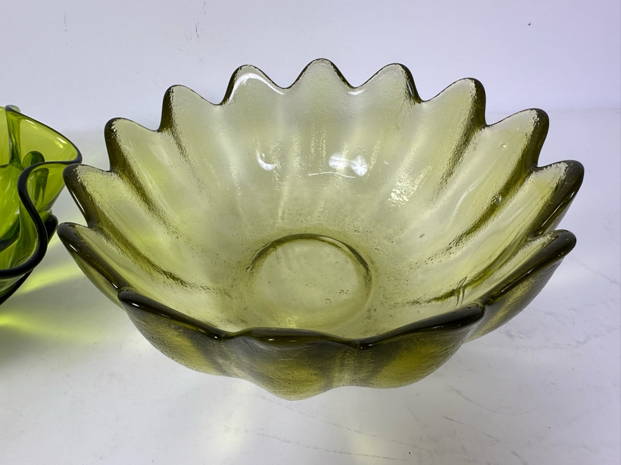 Vintage Viking Green Art Glass Bowl (L) And Mid-Century Blenko Glass Lotus Bowl 9'W [Photo 6]