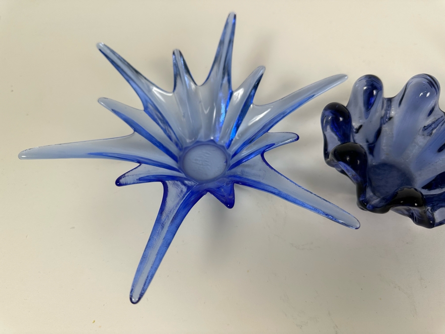 Three Vintage Blue Art Glass Bowls [Photo 2]