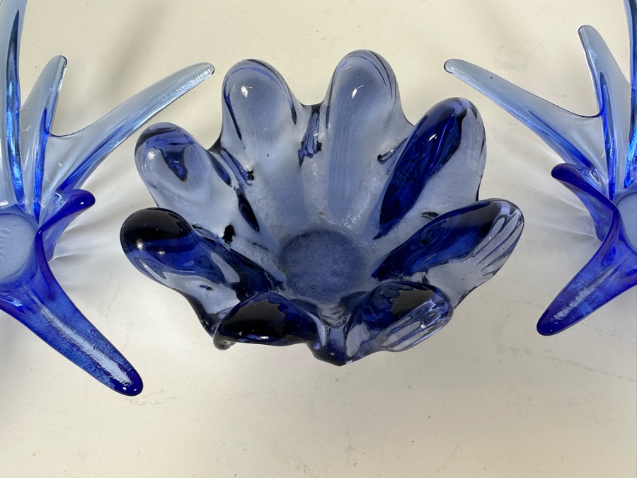Three Vintage Blue Art Glass Bowls [Photo 3]