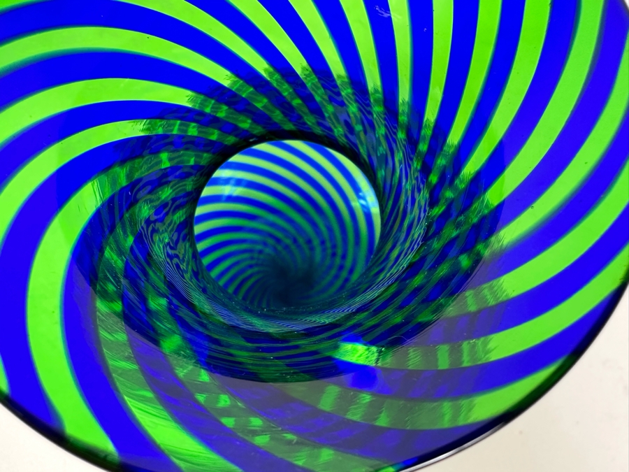 Stunning Vintage Artist Signed Italian Murano Glass Spiral Vase Blue & Green 6'H [Photo 4]