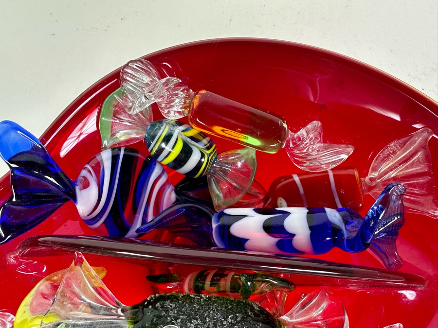 Italian Murano Glass Bowl With Glass Candy Pieces 7.5'W X 6'D X 2'H [Photo 4]