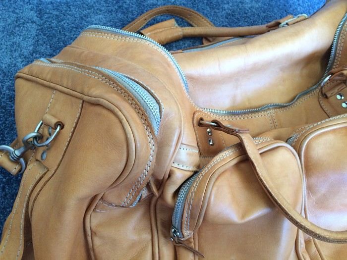 Leather Luggage [Photo 6]