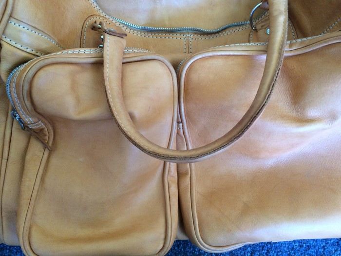 Leather Luggage [Photo 5]