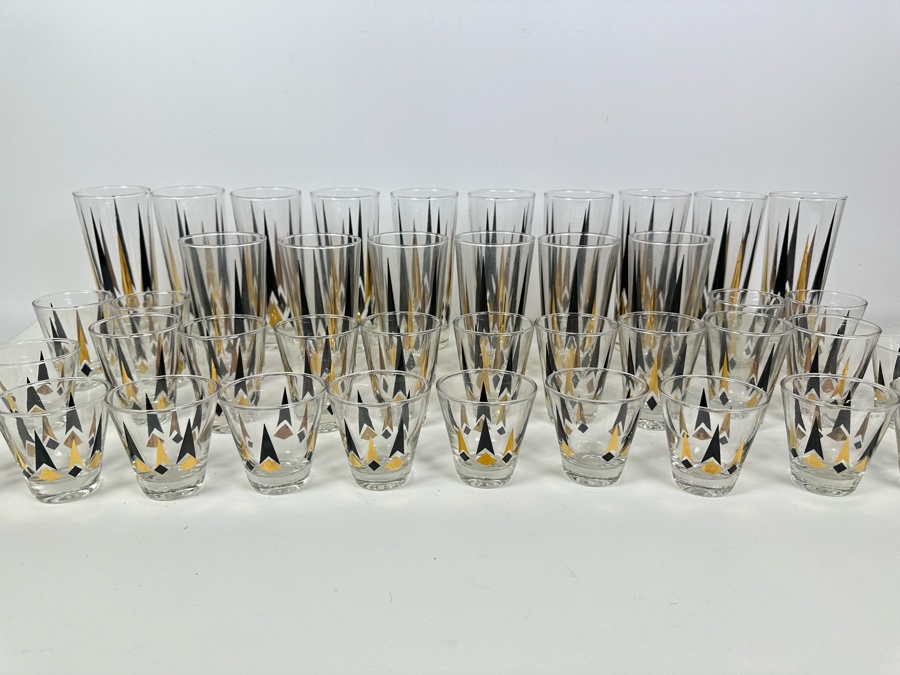 Huge Set Of Vintage MCM Atomic Barware Glasses Anchor Hocking Golden Peaks Apx 37 Glasses [Photo 2]