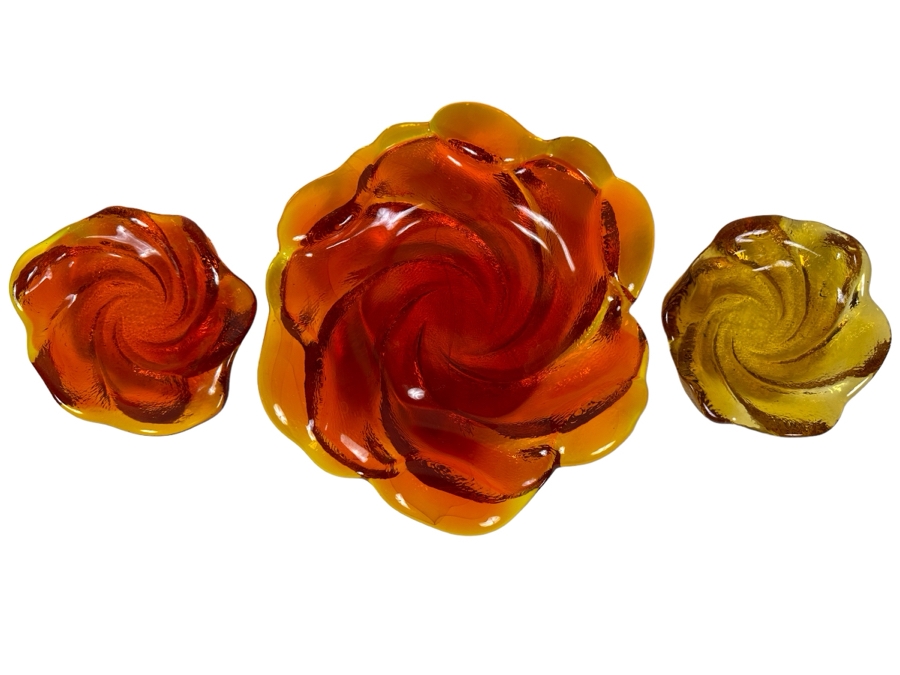 Set Of Three MCM Fenton Art Glass Dishes 9.5'W And 5'W