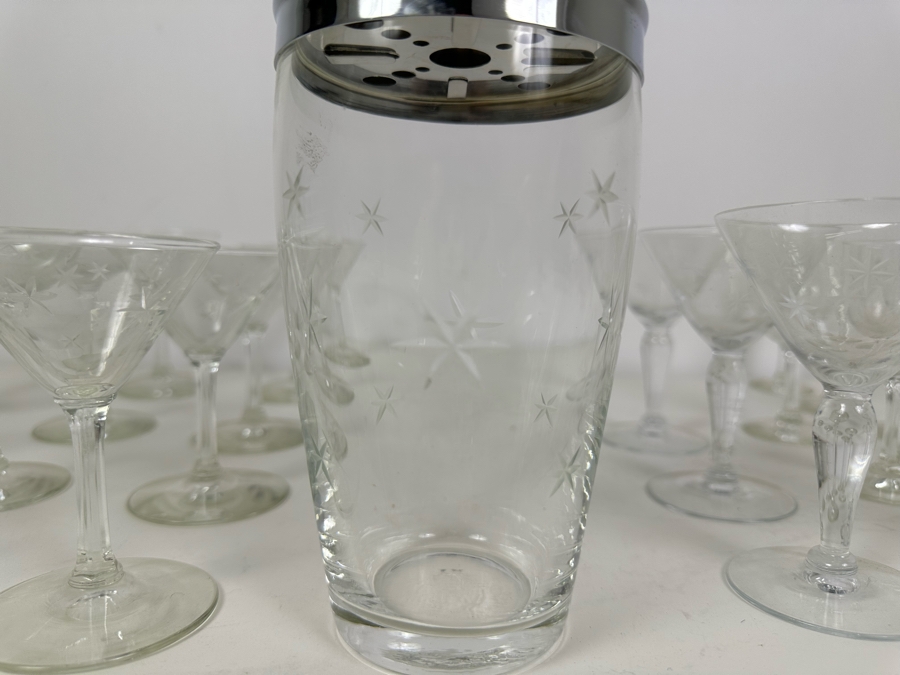 Huge Vintage MCM Etched Glass Star Barware Set With Shaker And Various Stemware Glasses [Photo 3]