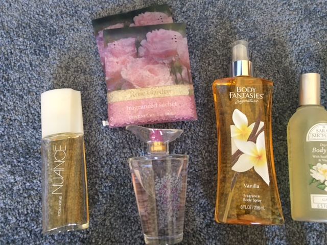 Perfume Lot [Photo 2]