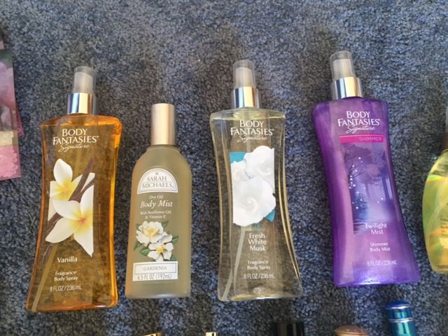 Perfume Lot [Photo 3]