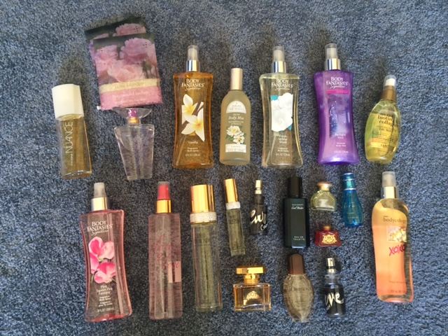 Perfume Lot [Photo 1]