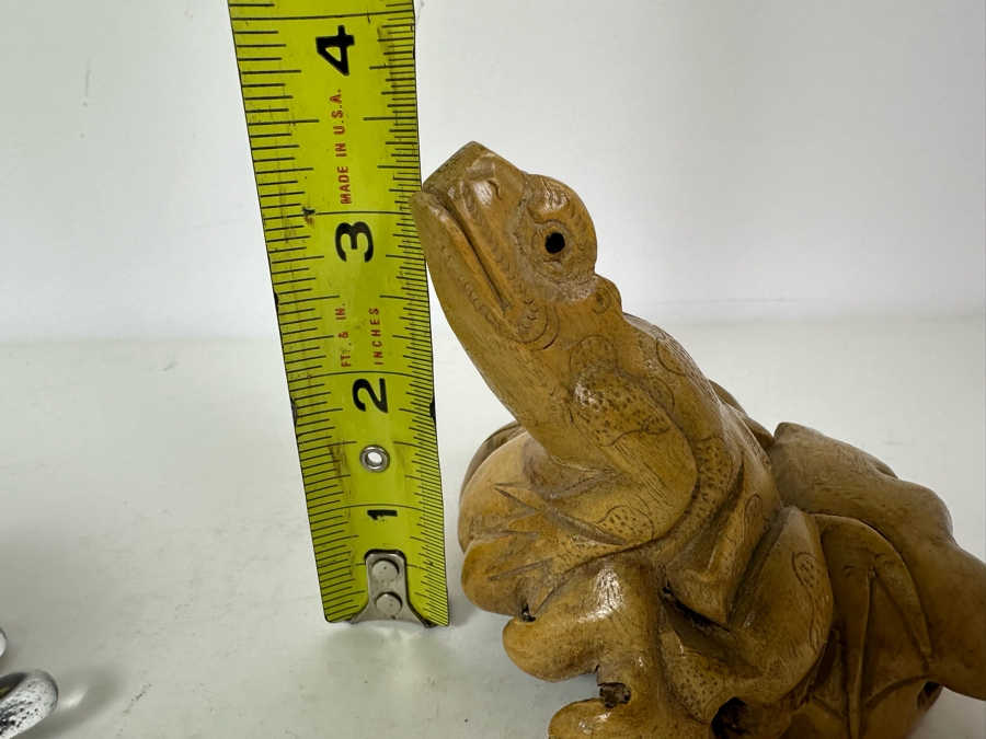 Art Glass Frog Wall Art 8.5'L & Hand Carved Wooden Frog 3.5'H [Photo 12]