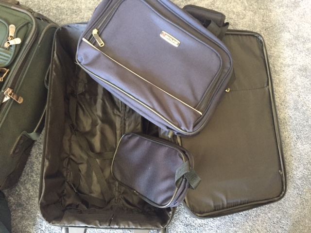 Luggage Lot [Photo 8]