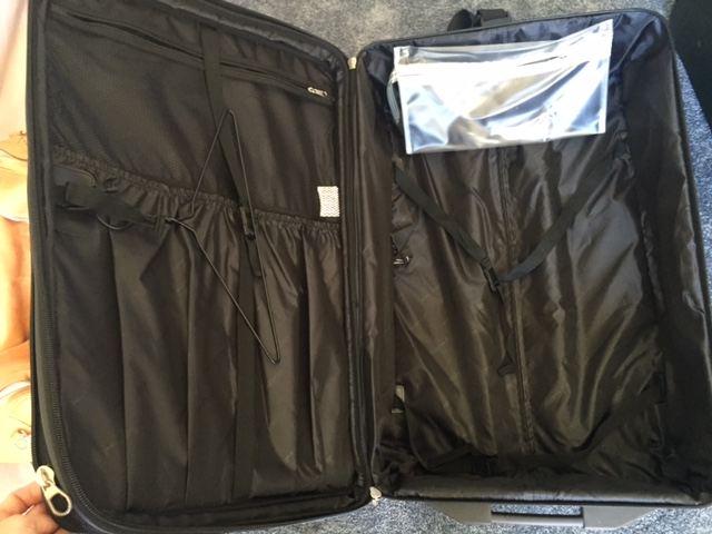 Luggage Lot [Photo 6]