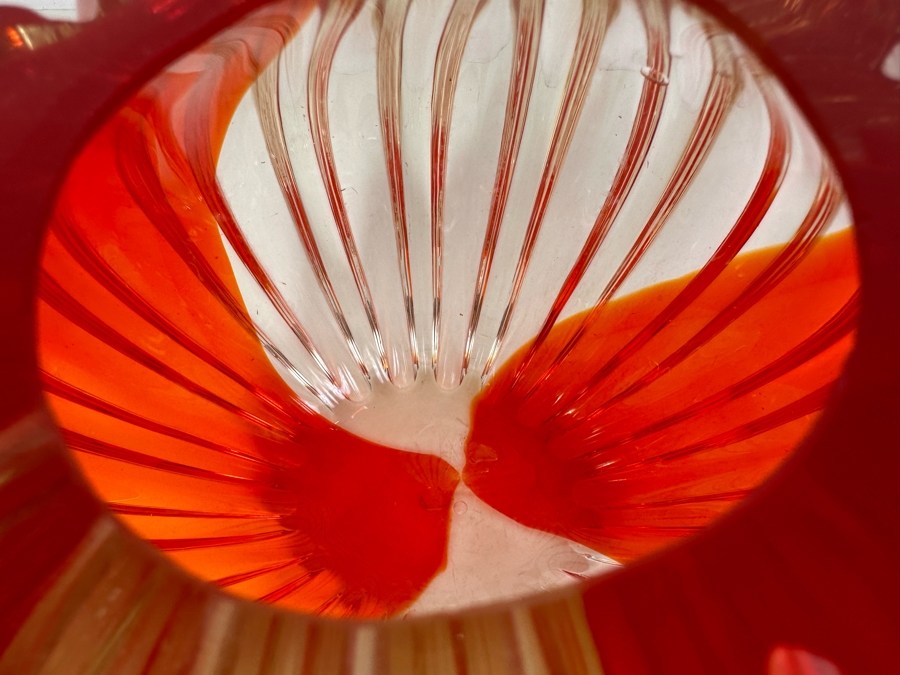 Vintage MCM Italian Murano Glass Ribbed Red Art Glass Vase 5.5'H [Photo 4]