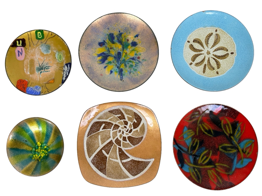 Collection Of Six Handmade Enamel Copper Plates Dishes Of Various Makes Including Annemarie Davidson And Bovano 4' - 5.75' [Photo 1]