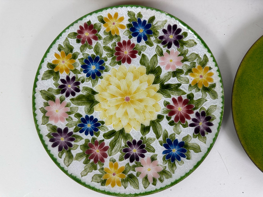 (4) Handmade Enamel Copper Plates Dishes Of Various Makes Including Annemarie Davidson 8'R [Photo 2]