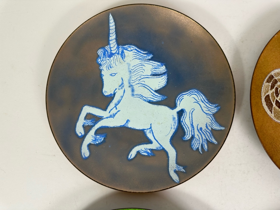 (4) Handmade Enamel Copper Plates Dishes Of Various Makes Including Annemarie Davidson 8'R [Photo 7]