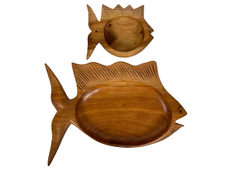 Pair Of Vintage Wooden Fish Platter Bowls 9'W - 17'W [Photo 1]