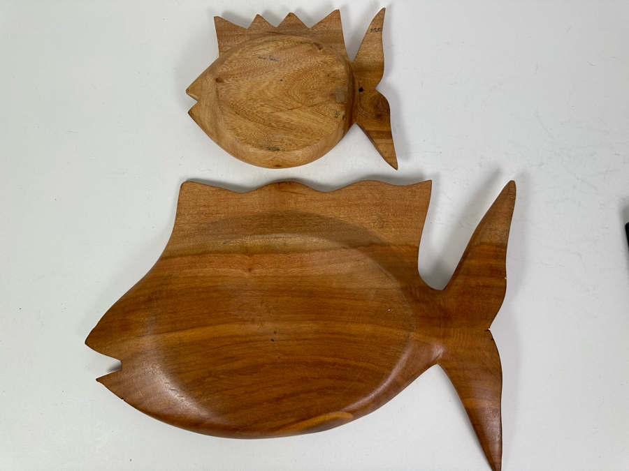 Pair Of Vintage Wooden Fish Platter Bowls 9'W - 17'W [Photo 4]