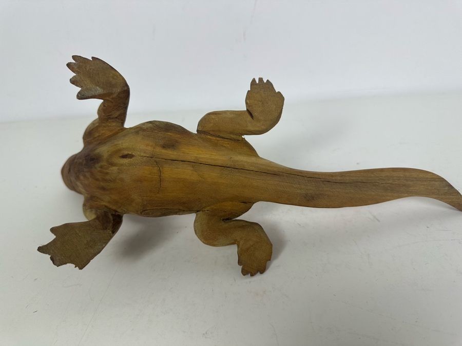 Carved Wooden Salmon Fish Wall Decor 17.5'L And Carved Wooden Iguana Lizard 12'L [Photo 4]