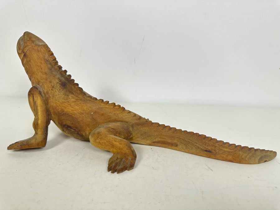 Carved Wooden Salmon Fish Wall Decor 17.5'L And Carved Wooden Iguana Lizard 12'L [Photo 2]