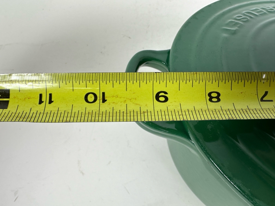 Le Creuset Cast Iron Pot With Lid 18 Made In France 9.5'W X 5'H [Photo 6]