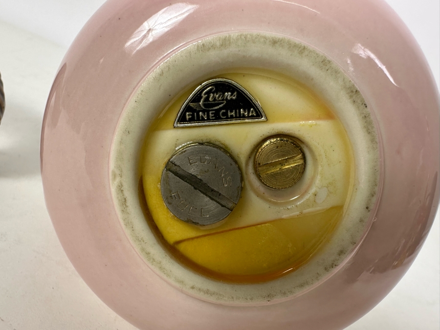 Pair Of Mid-Century Lighters [Photo 4]