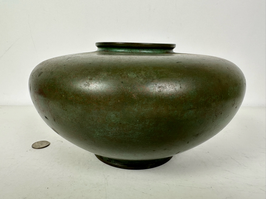 Vintage Signed Japanese Bronze Vase 9'W X 6'H [Photo 7]