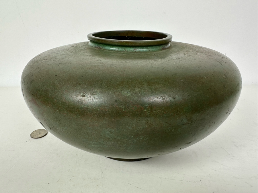 Vintage Signed Japanese Bronze Vase 9'W X 6'H [Photo 8]