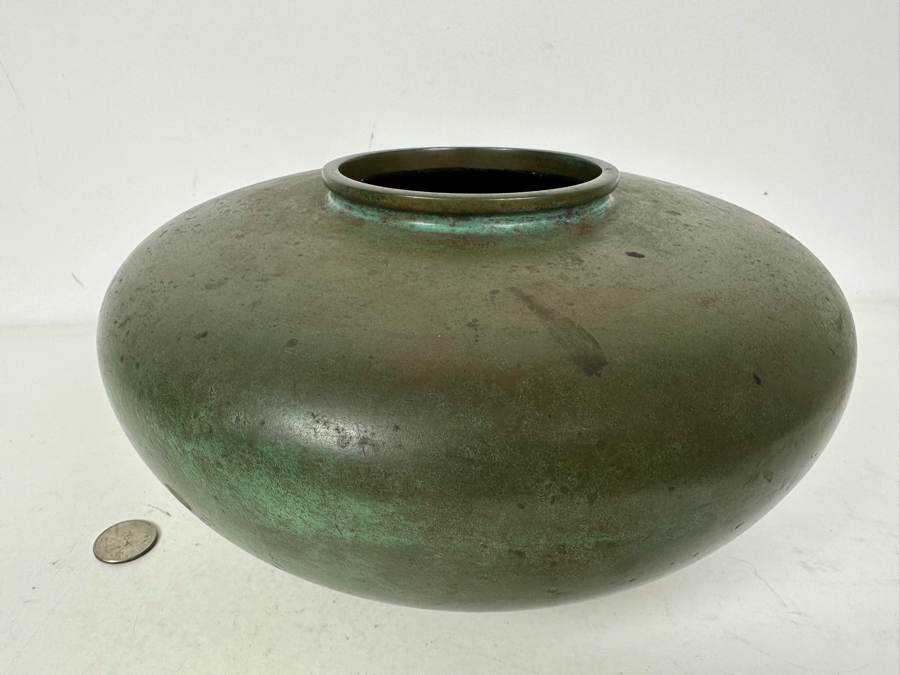 Vintage Signed Japanese Bronze Vase 9'W X 6'H [Photo 4]