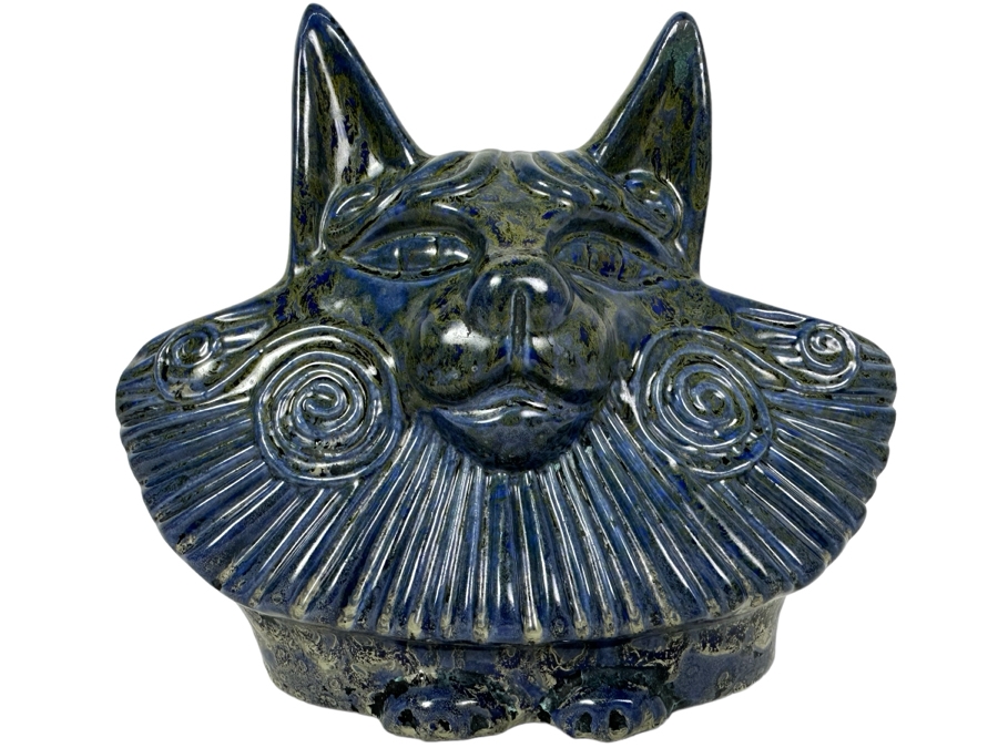 Vintage Mid-Century Modern Pottery Cat Figurine Signed Z 9'W X 7'H [Photo 1]