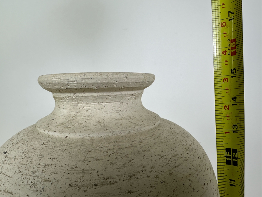 Vintage MCM Flavia Montelupo Italy White Textured Vase 15.5'H [Photo 9]