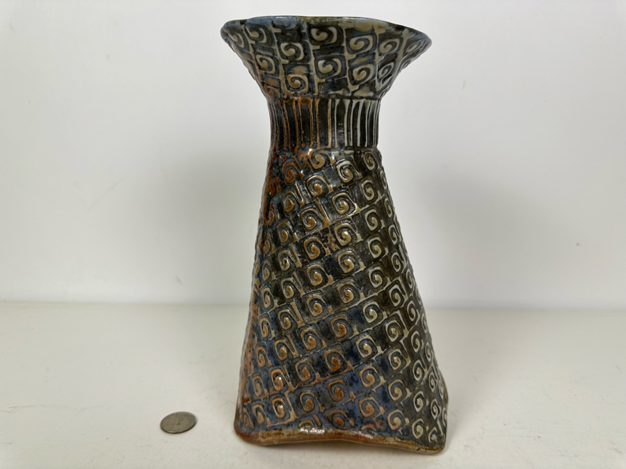 Vintage Art Pottery Vase 10'H [Photo 4]