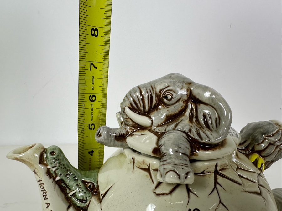 Limited Edition Cardew Design & Harmony Kingdom Teapot Signed & Numbered 813 Of 3,850 7'H [Photo 11]