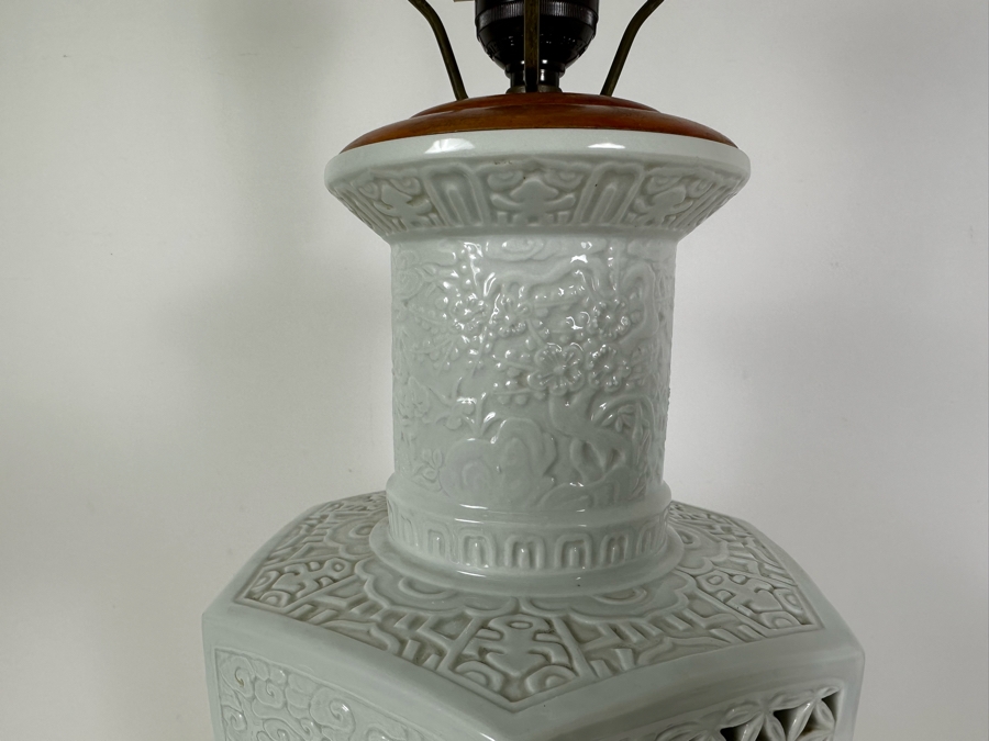 Vintage Mid-Century Asian Chinoiserie Blanc De Chine Porcelain Table Lamp With Wooden Stand (No Shade) 32'H [Photo 6]