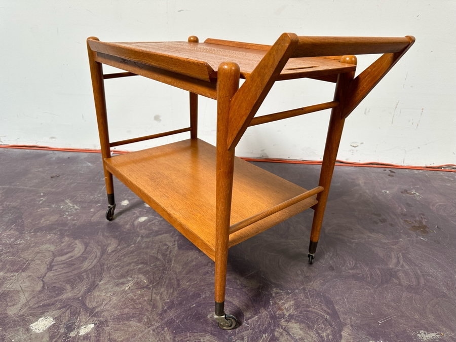 Vintage MCM Danish Modern Oak Bar Cart Trolley With Casters And Removable Serving Tray 32'W X 17'D X 28'H [Photo 8]
