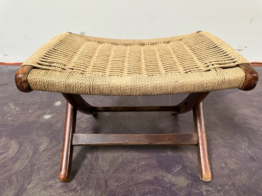 Vintage Mid-Century Modern Folding Rope Ottoman 20'W X 14.5'D X 15'H [Photo 5]