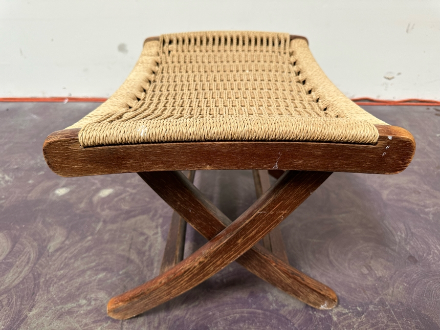 Vintage Mid-Century Modern Folding Rope Ottoman 20'W X 14.5'D X 15'H [Photo 4]
