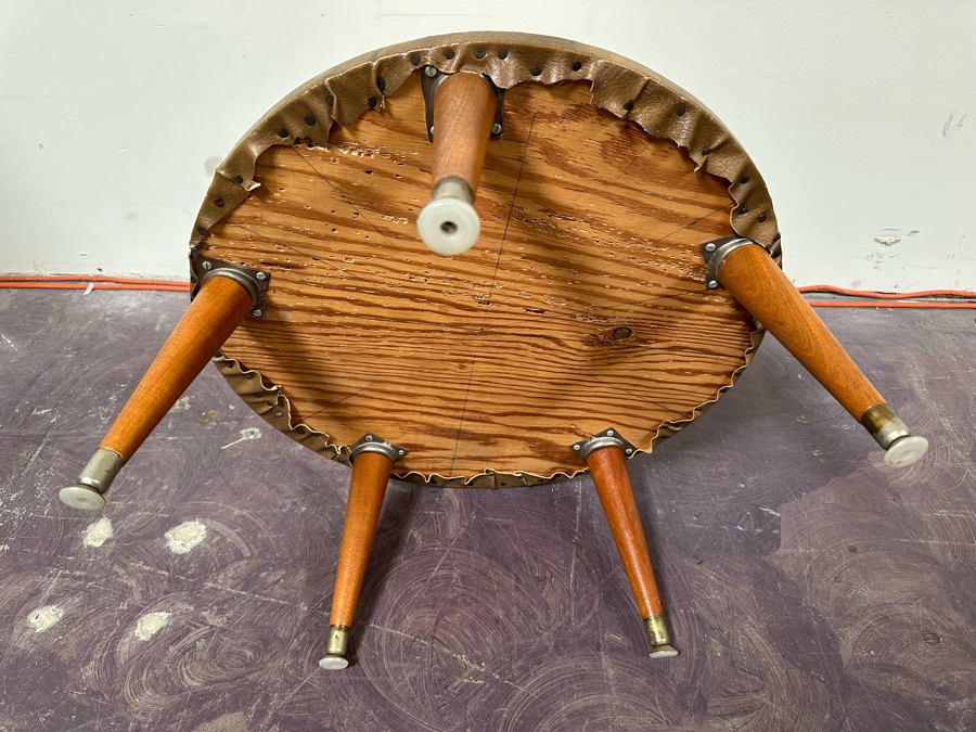 Mid-Century Modern Round Low Profile Table 21.5'R X 10'H [Photo 4]