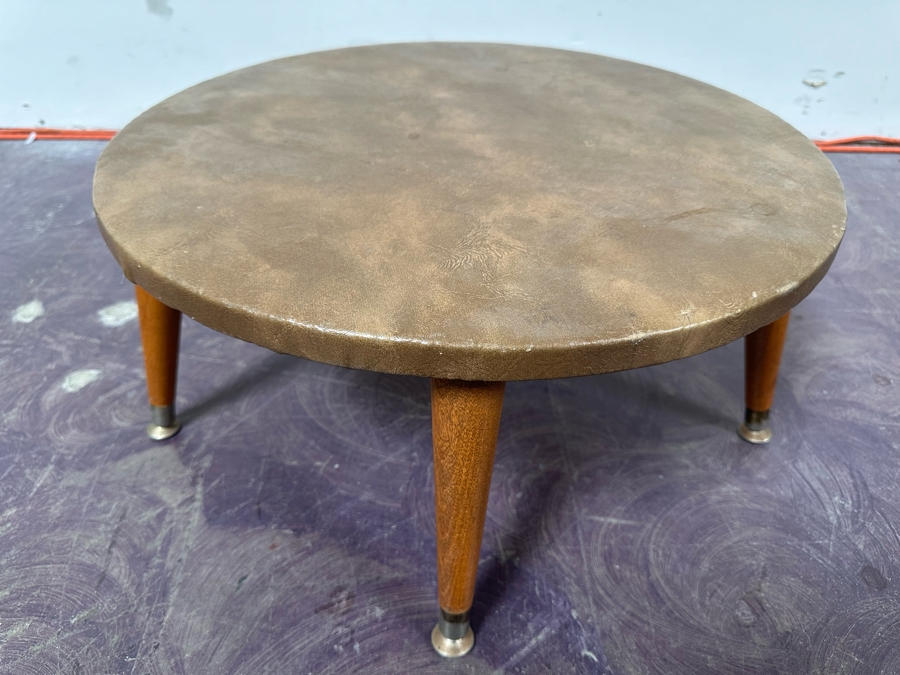 Mid-Century Modern Round Low Profile Table 21.5'R X 10'H [Photo 2]