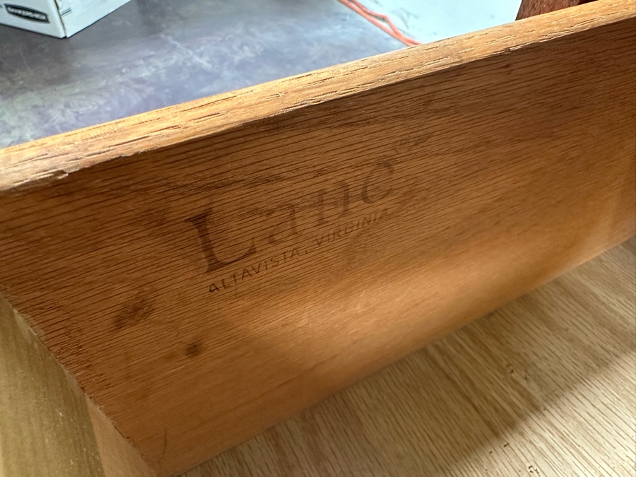 Mid-Century Modern Lane Furniture End Table With Single Drawer 22'W X 17'D X 22'H [Photo 4]