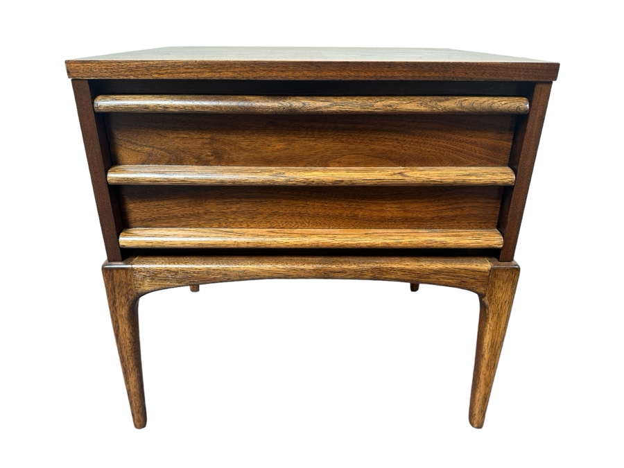 Mid-Century Modern Lane Furniture End Table With Single Drawer 22'W X 17'D X 22'H [Photo 1]