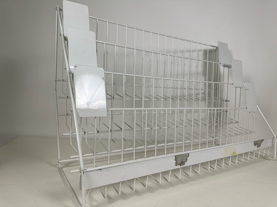 White Metal 3-Tier Magazine Vinyl Record Rack 26'W X 10'D X 17'H [Photo 3]