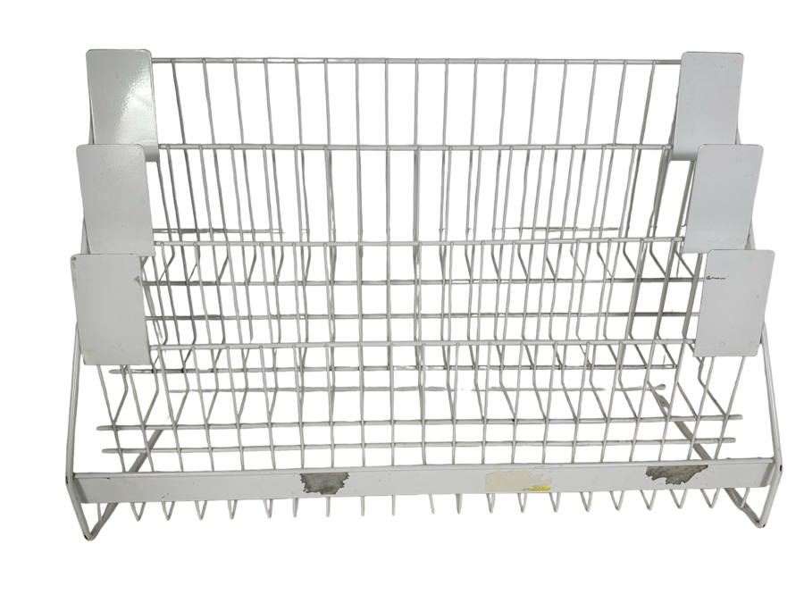 White Metal 3-Tier Magazine Vinyl Record Rack 26'W X 10'D X 17'H [Photo 1]