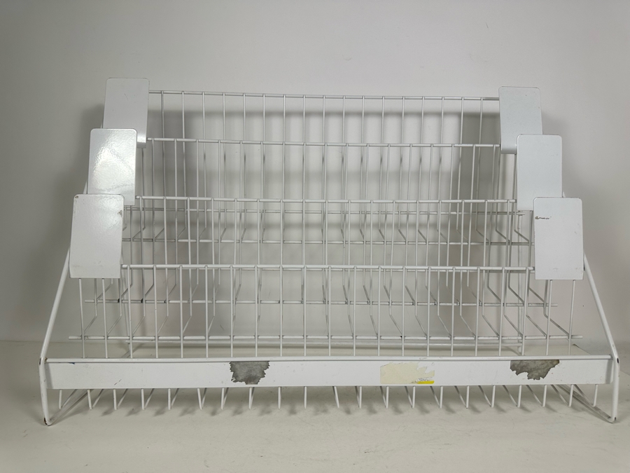 White Metal 3-Tier Magazine Vinyl Record Rack 26'W X 10'D X 17'H [Photo 2]