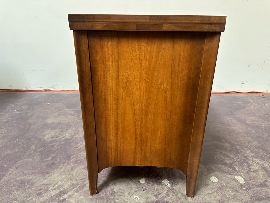 Vintage Mid-Century Modern Kent Coffey Perspecta Walnut Bar Cart Server Buffet (Both Back Legs Have Hairline Cracks - See Photos) 39.25'W X 18.5'D X 29'H [Photo 11]