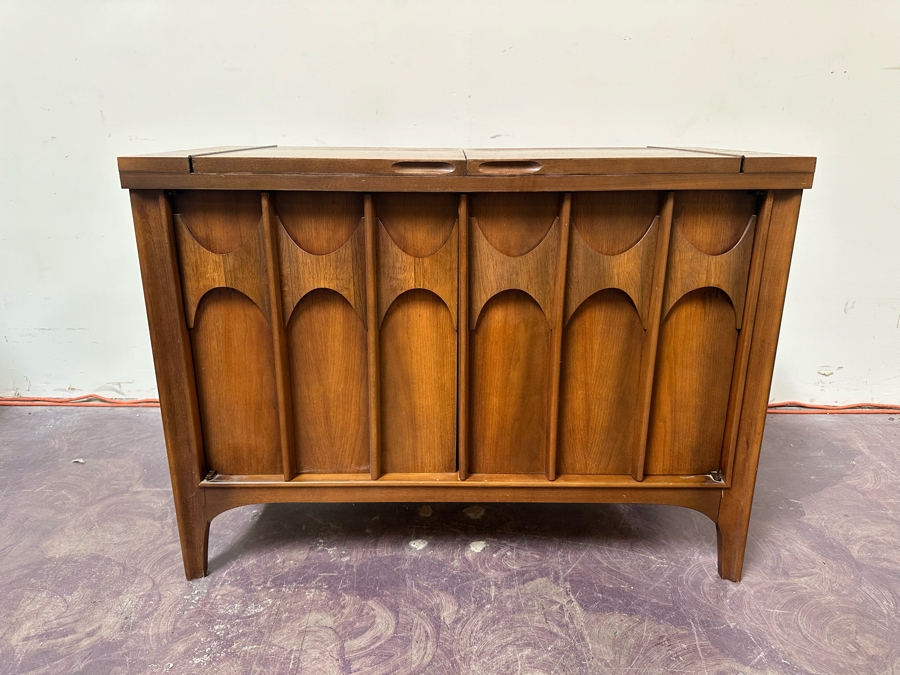 Vintage Mid-Century Modern Kent Coffey Perspecta Walnut Bar Cart Server Buffet (Both Back Legs Have Hairline Cracks - See Photos) 39.25'W X 18.5'D X 29'H [Photo 3]